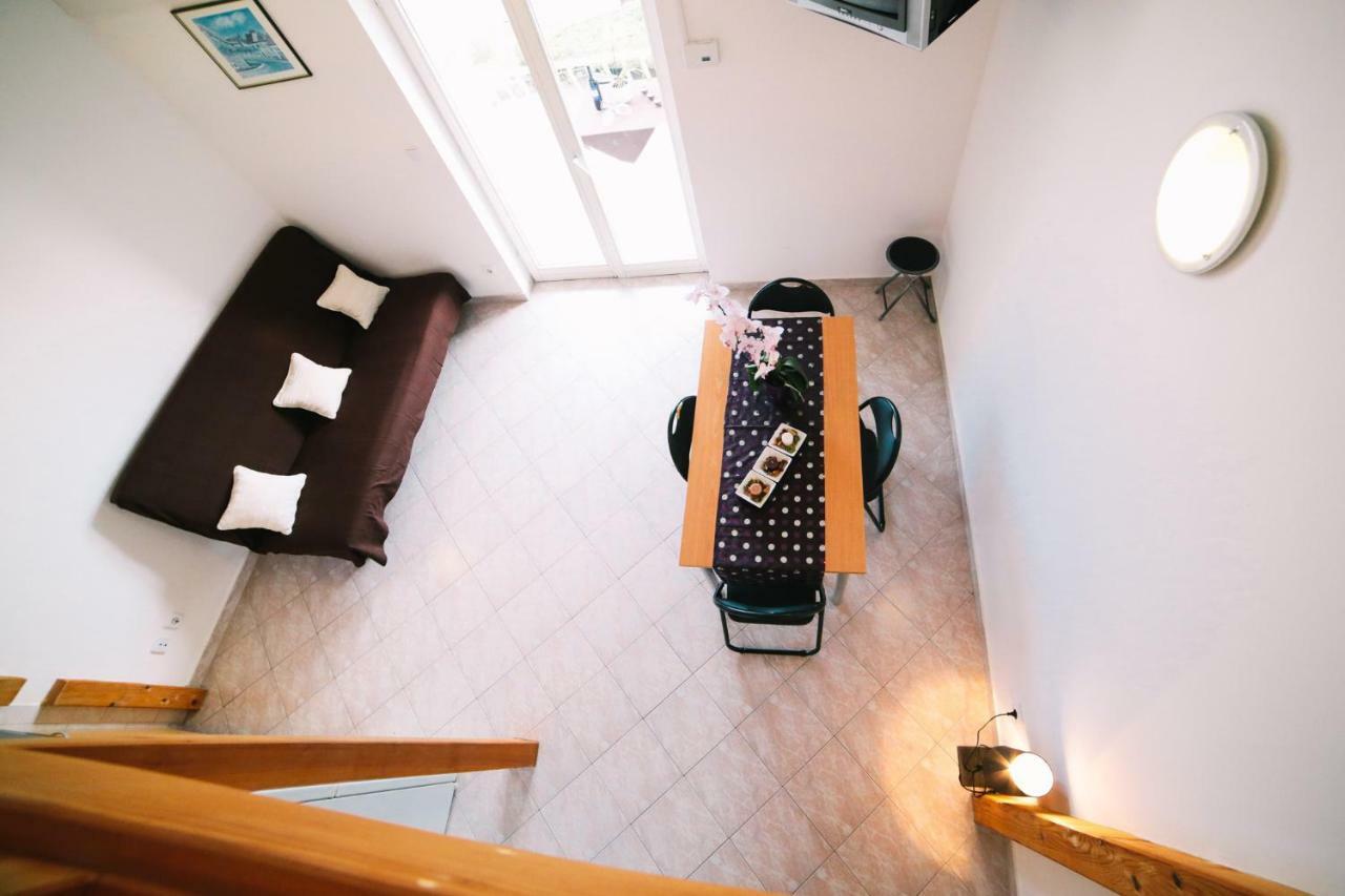 Villa Brigita 奥米什 外观 照片